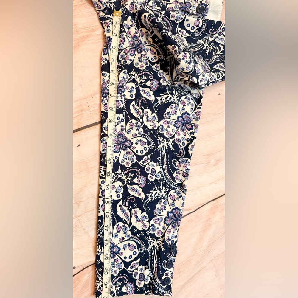 Talbots Women’s The Perfect Crop Pants Blue Purple Floral Print Size 4P - Picture 4 of 9